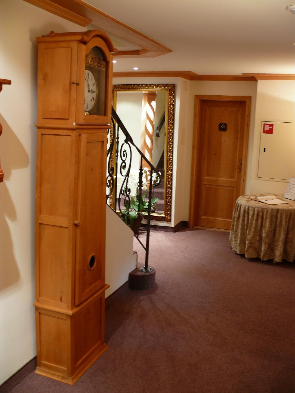 Sonnegg Hotel Zweisimmen Exterior photo