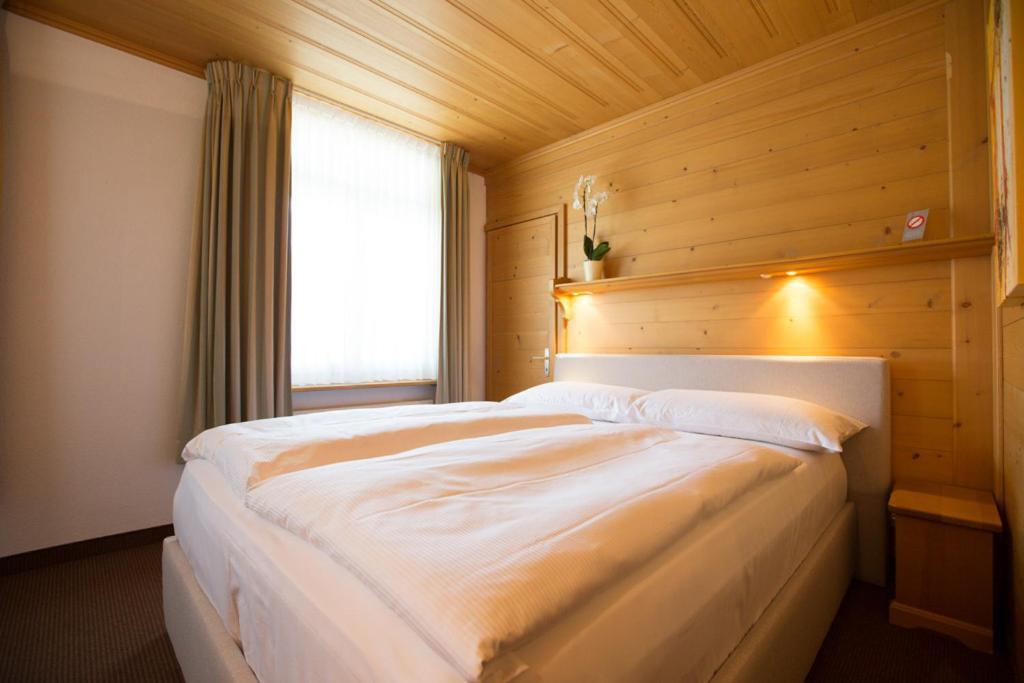 Sonnegg Hotel Zweisimmen Room photo