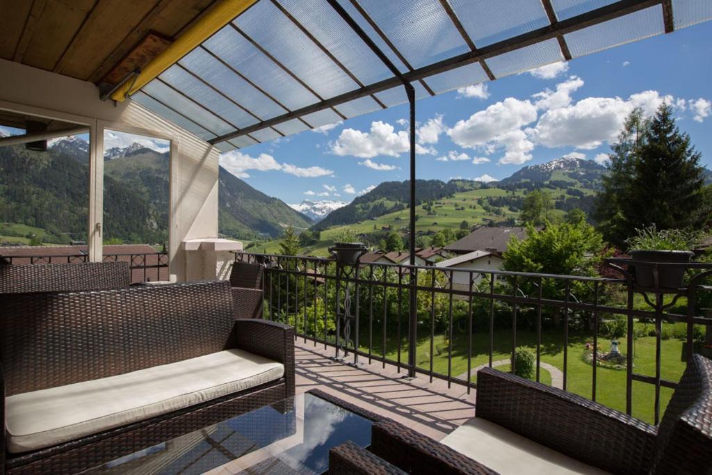 Sonnegg Hotel Zweisimmen Exterior photo
